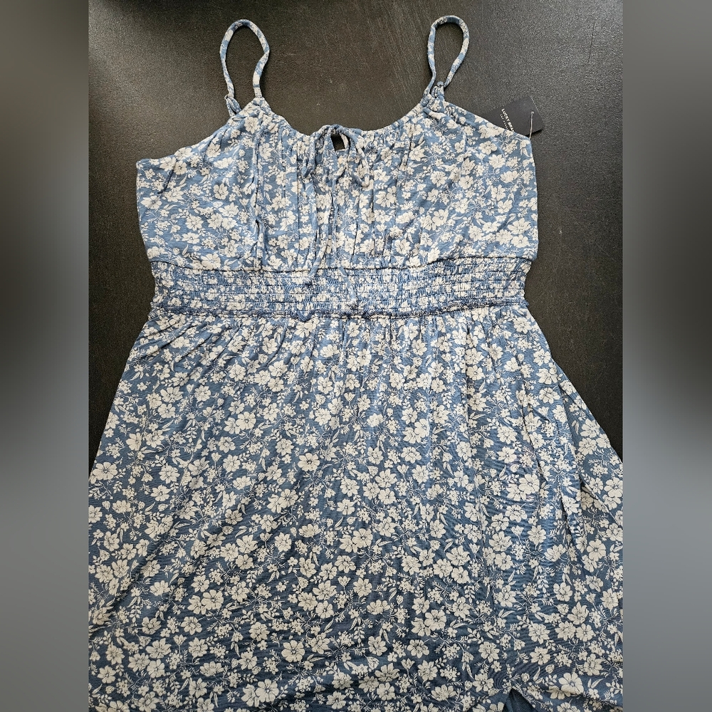 NWT - Lucky Brand Viscose Stretch Blue Floral Smocked Waist Maxi Dress - XL - Picture 4 of 15